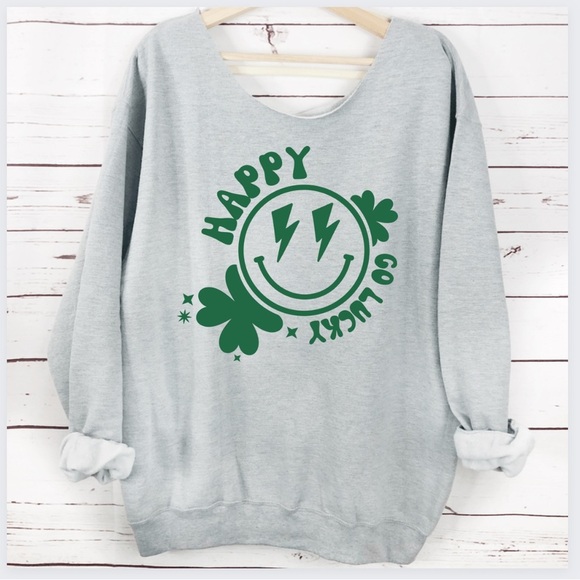 ✨NEW☘️ Happy Go Lucky St Patrick’s Day slouchy sweatshirt - Picture 1 of 4